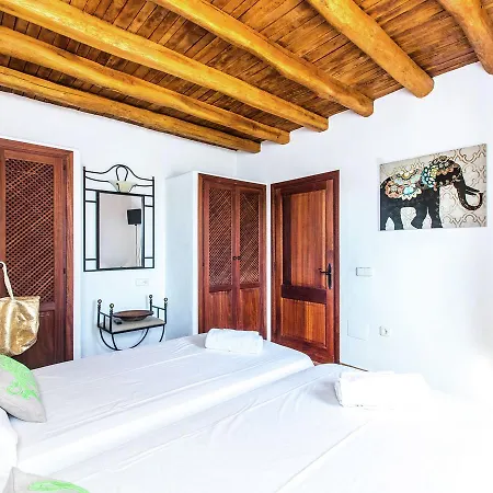 Beautiful Mansion In With Jacuzzi Σπίτι διακοπών Santa Eulària des Riu
